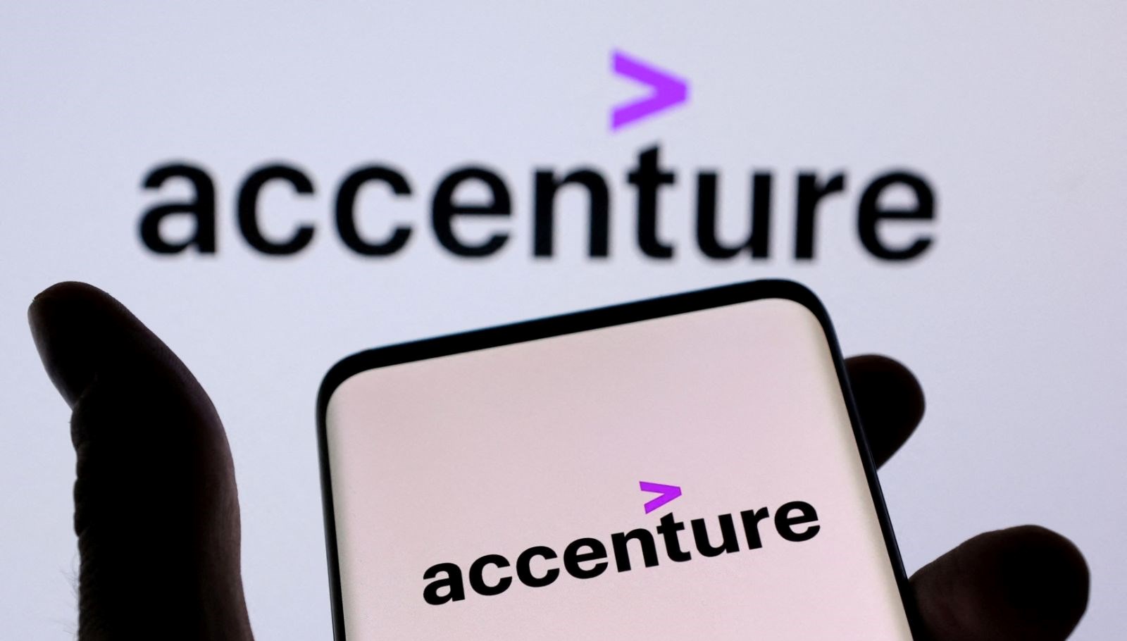 Accenture 19 bin kişiyi işten çıkaracak