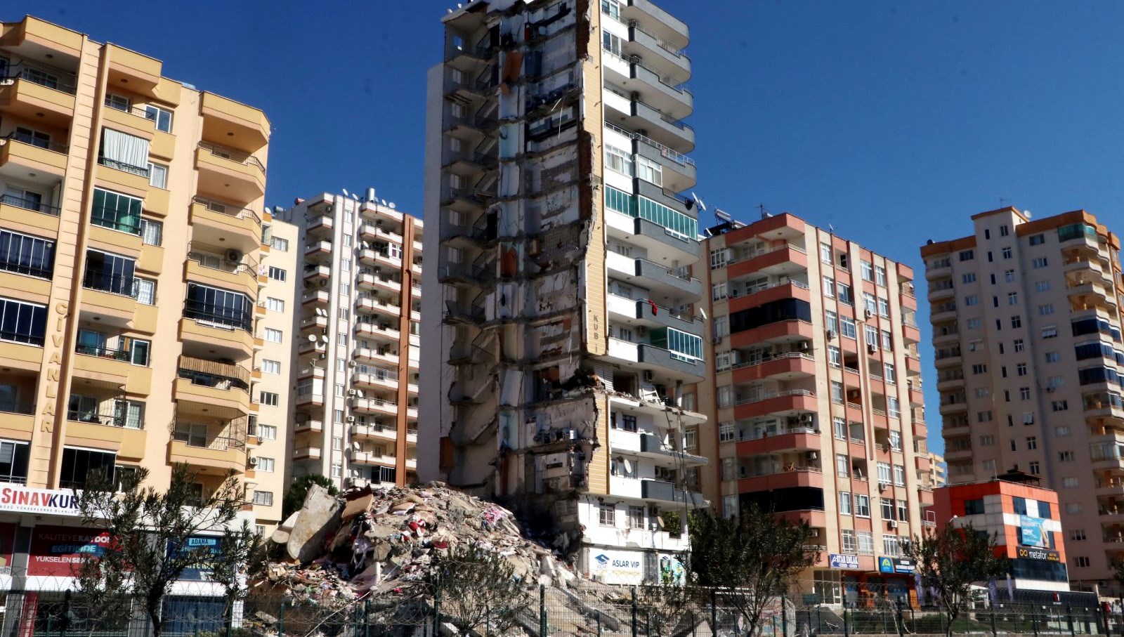 Adana’da 3 bin 821 bina yıkılacak