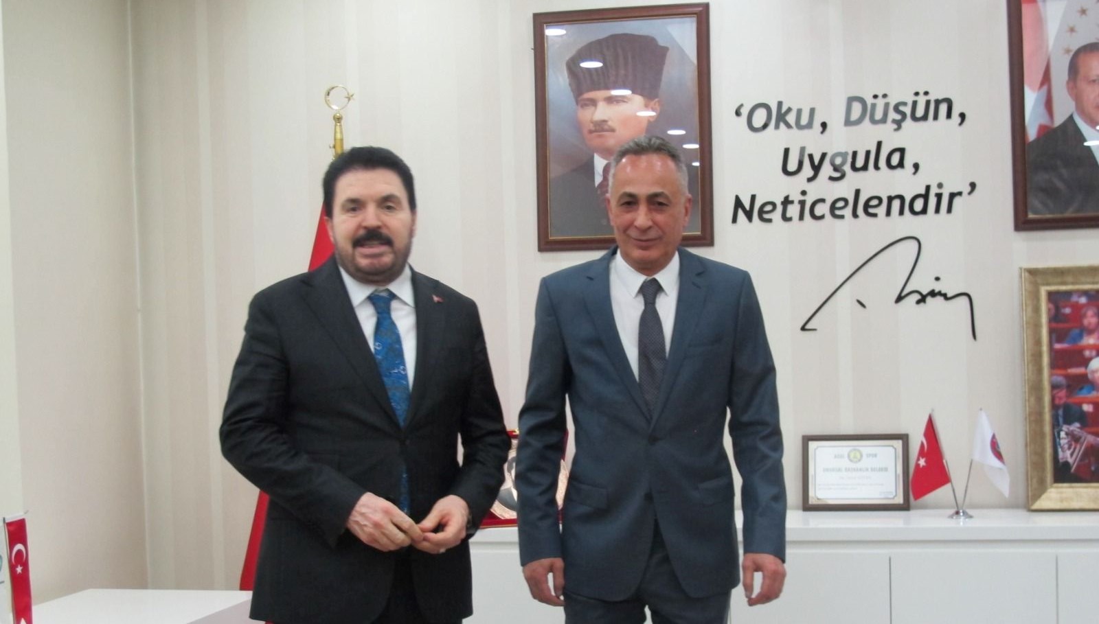 Ağrı Belediye Lideri Metin Karadoğan oldu