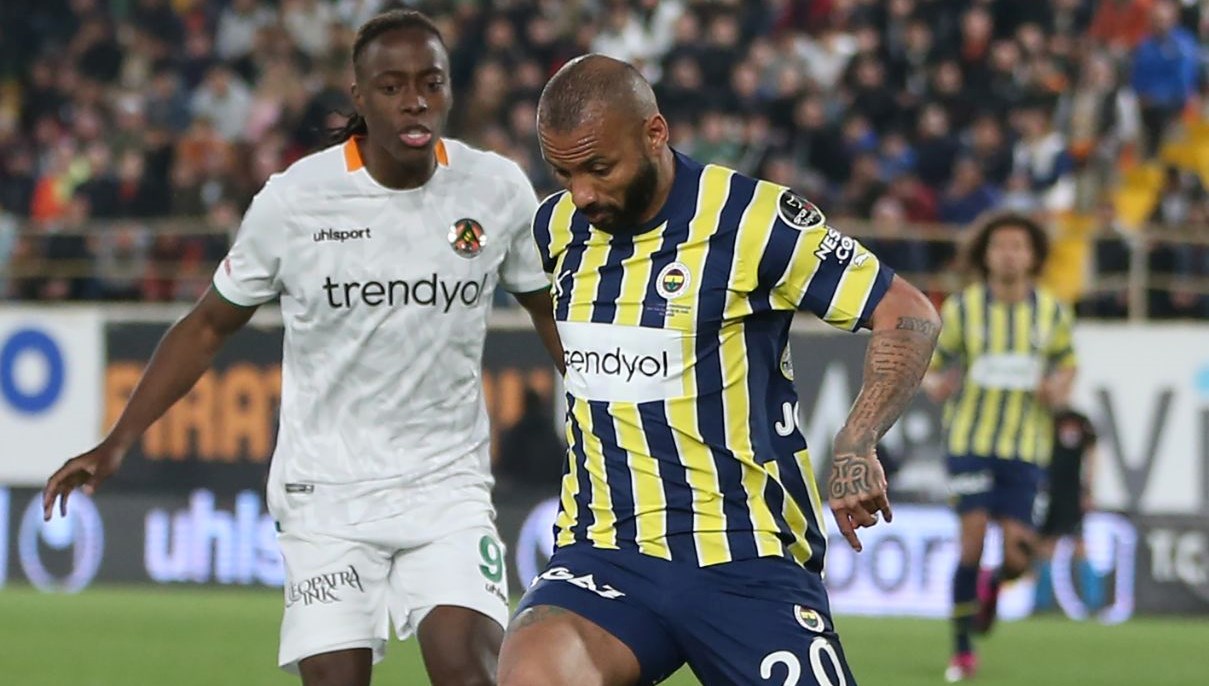 Fenerbahçe’den devre ortası açıklama: “Sisteminize yazıklar olsun”