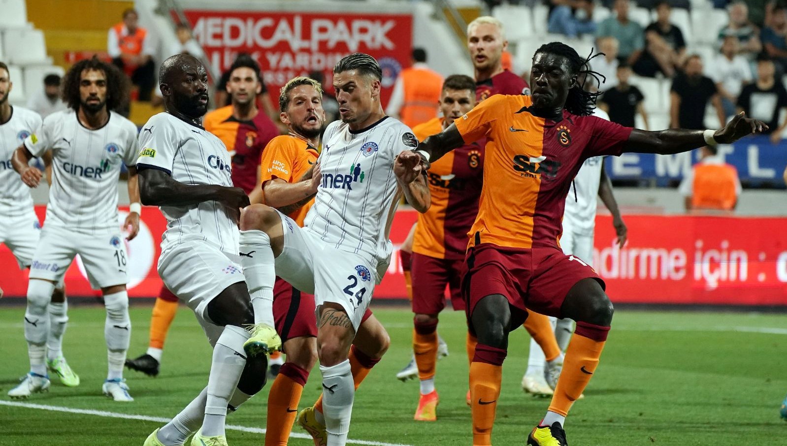 Galatasaray rekor için Kasımpaşa karşısında: Birinci 11’ler aşikâr oldu