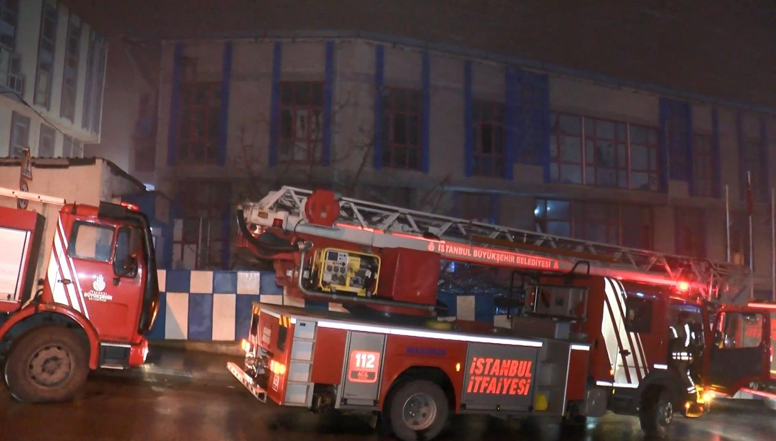 İstanbul’da kalem fabrikasında yangın