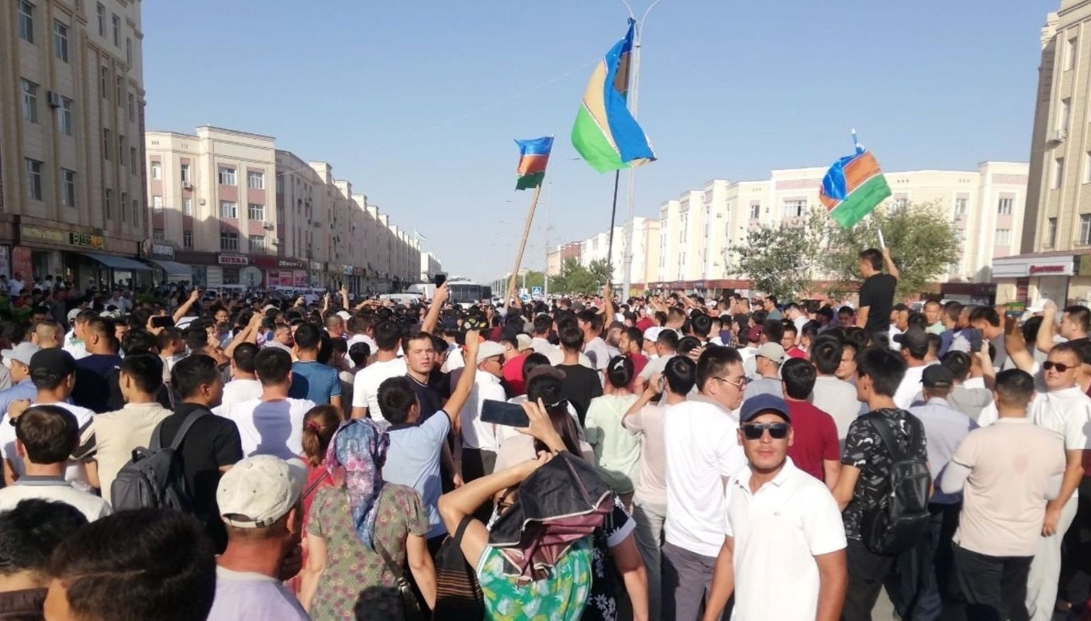 Özbekistan’da anayasa değişikliği referandumu yapılacak