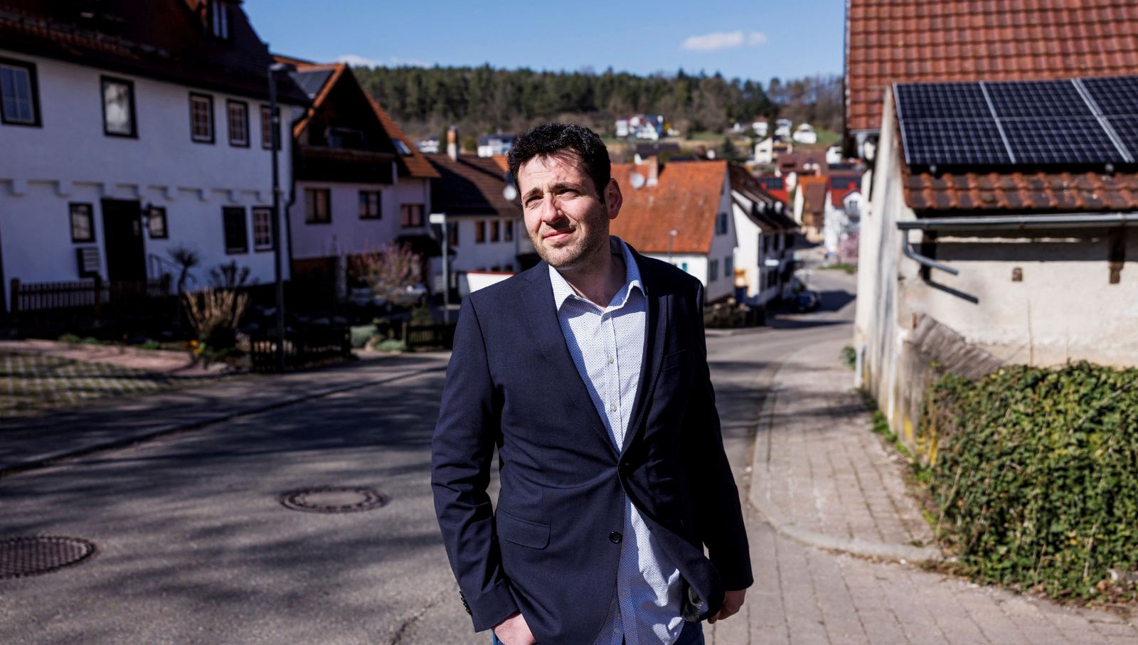 Almanya’ya mülteci olarak gelen Suriyeli Ryyan Alshebl belediye lideri seçildi