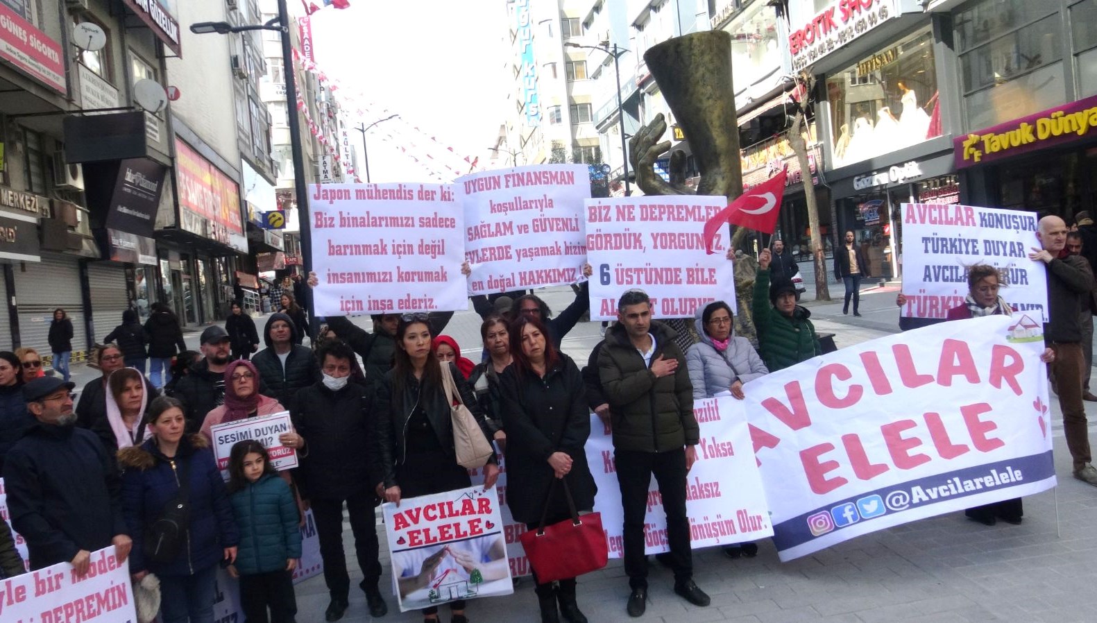 Avcılar’da kentsel dönüşüm yürüyüşü