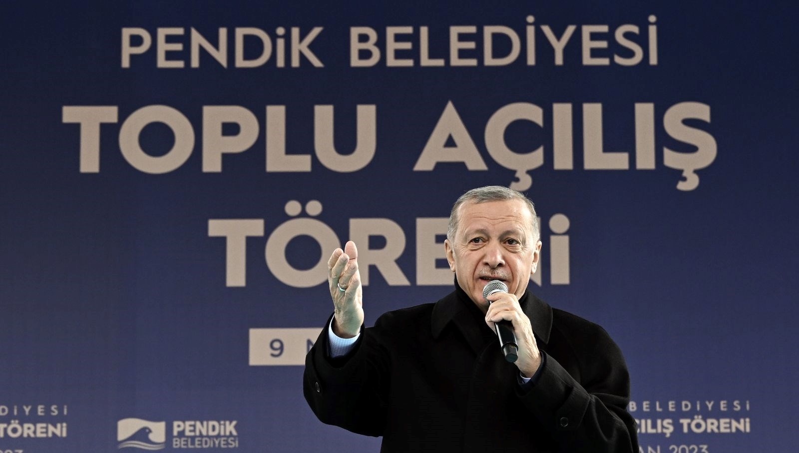 Cumhurbaşkanı Erdoğan: Kıbleyi bilmeyenler seccadeye ayakkabı ile basar