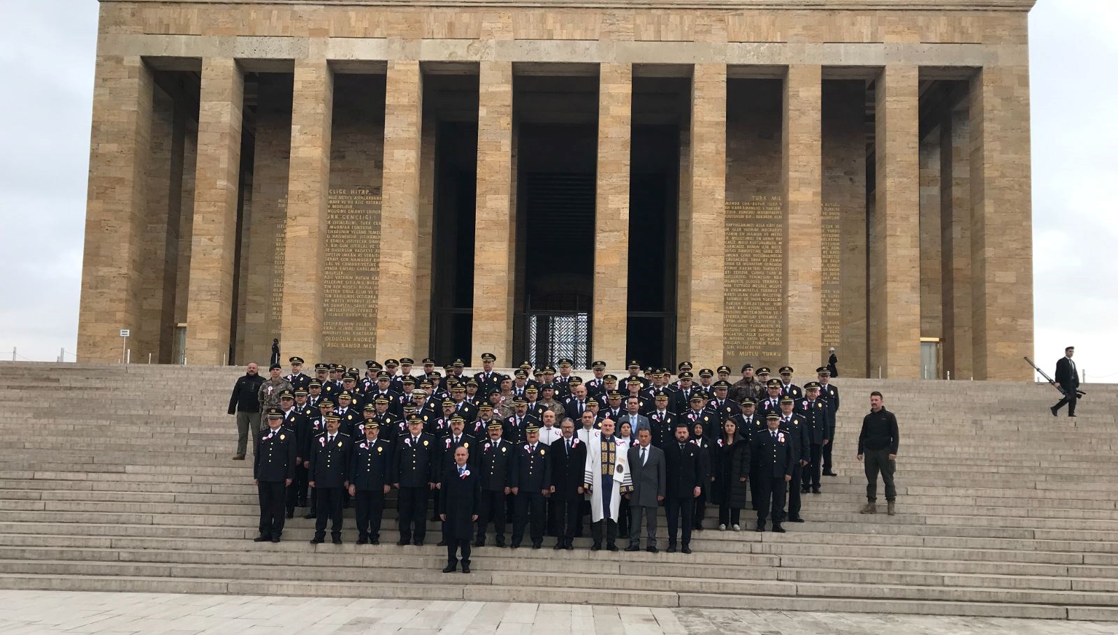 Emniyet teşkilatından Anıtkabir’e ziyaret