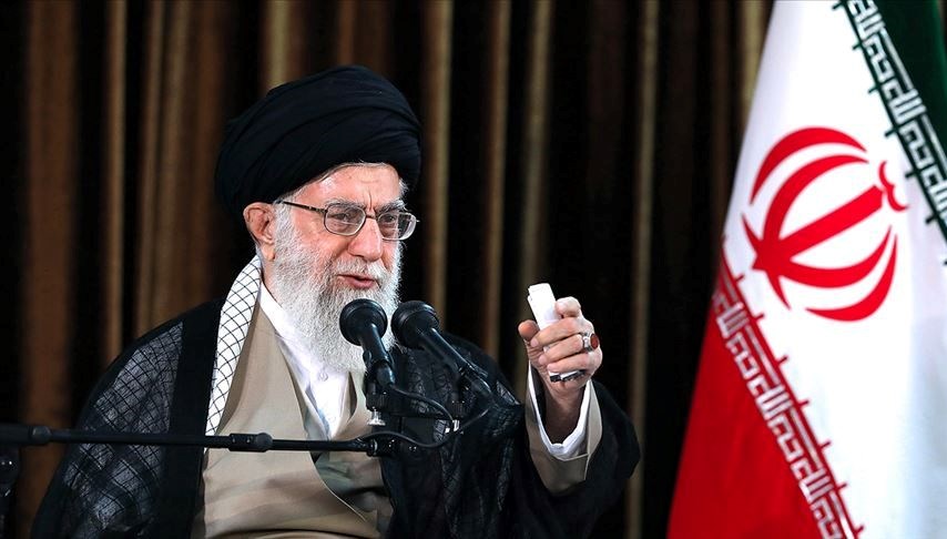 İran başkanı Hamaney: Başörtüsü takmak mecburilik, ihlal etmek haram