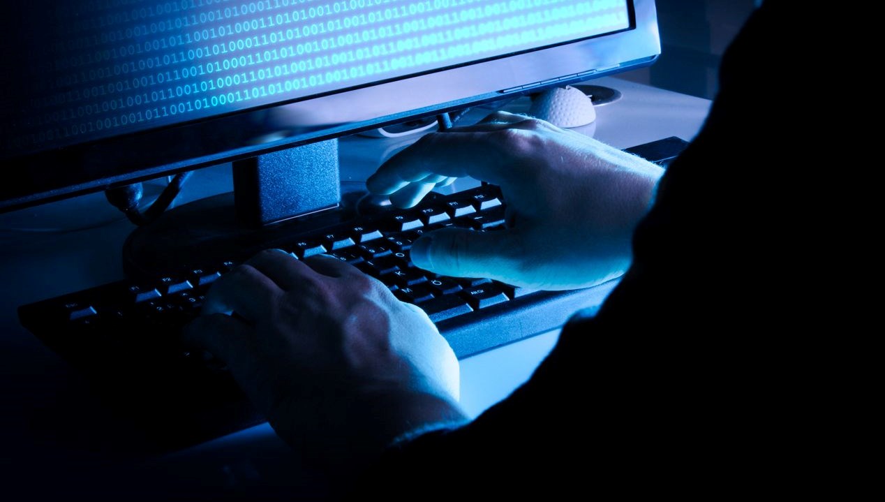 İsrail’de bankaların da ortalarında bulunduğu internet sitelerine siber hücum