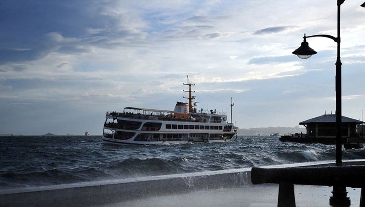 İstanbul’da birtakım vapur seferlerine hava muhalefeti manisi