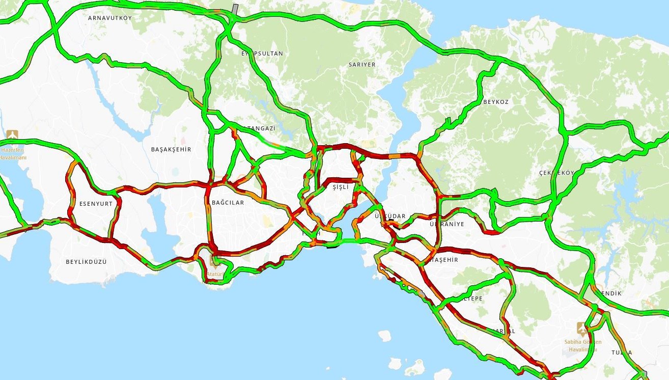 İstanbul’da yağmur trafiği: Yoğunluk yüzde 83’e ulaştı