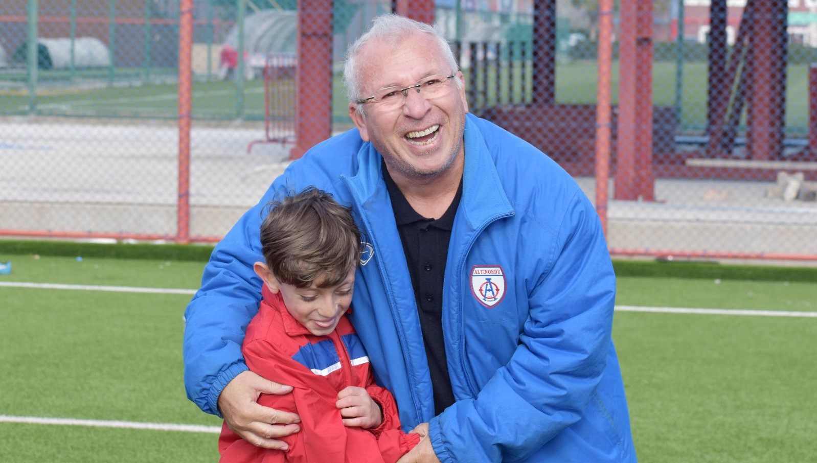 Altınordu’da Lider Seyit Mehmet Özkan’dan kulübü devretme kararı