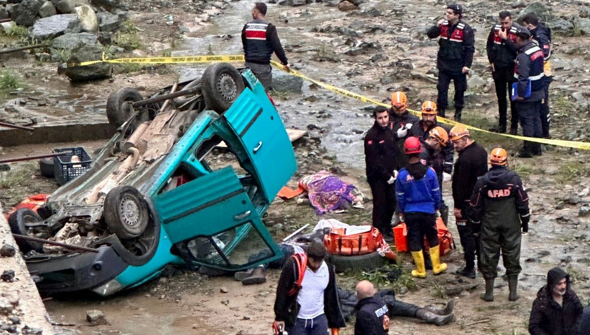 Dereye uçan araçta meyyit sayısı 5’e yükseldi