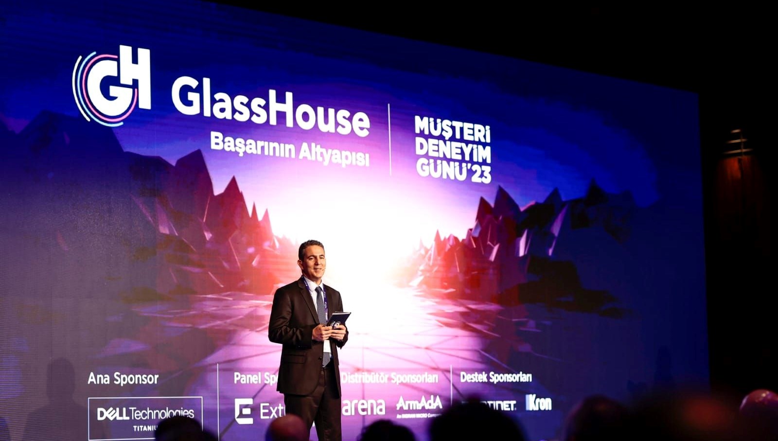 GlassHouse, yeni kuşak BT altyapı hizmetini duyurdu