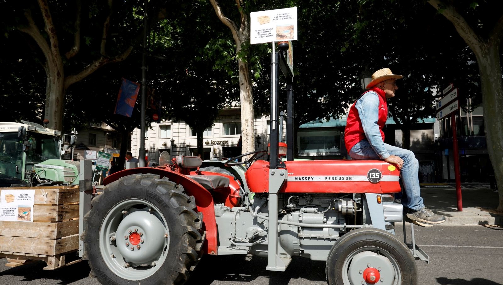 İspanya, çok sıcaklarda açık havada çalışmayı yasaklıyor