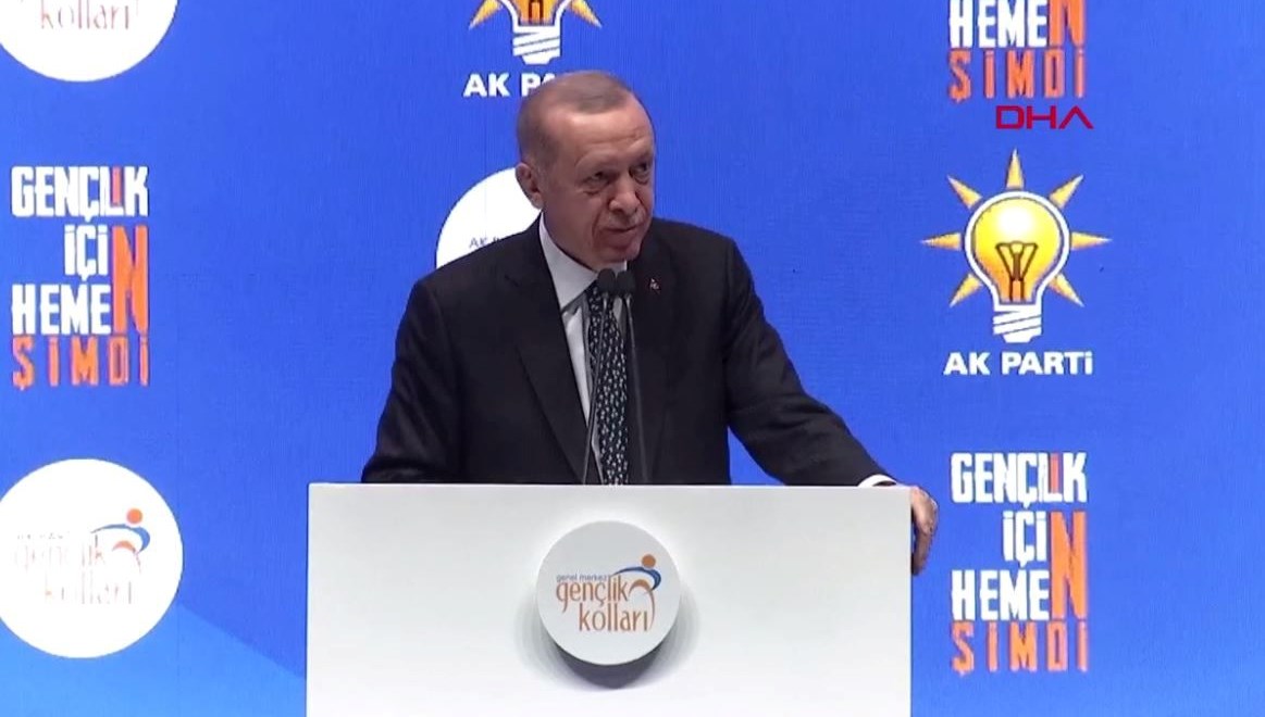 SON DAKİKA HABERİ: Cumhurbaşkanı Erdoğan: Türkiye Yüzyılını biz başlattık onu yükseltecek olan sizlersiniz