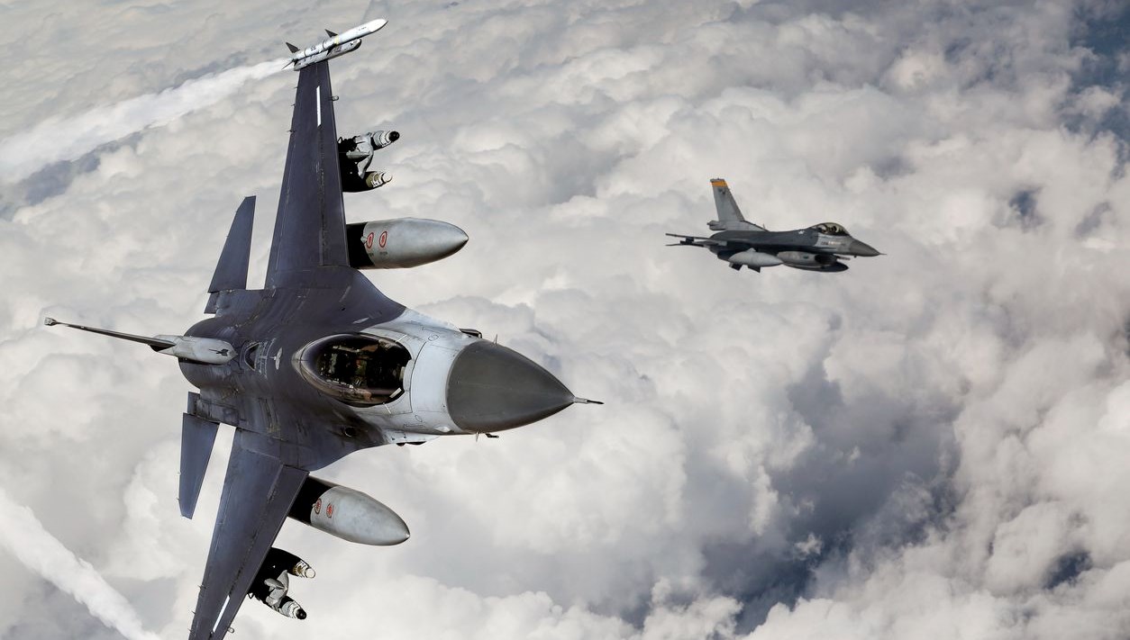 Ukrayna’ya F-16 teslimatına Beyaz Saray karar verecek