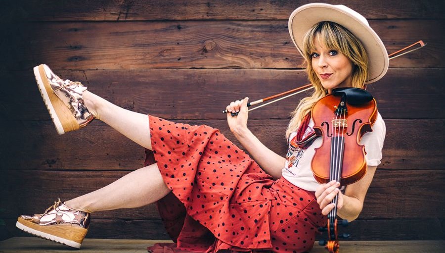 Ünlü keman virtüözü Lindsey Stirling Türkiye’ye geliyor