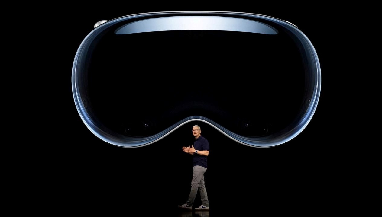 Apple, “Vision Pro” başlığını tanıttı