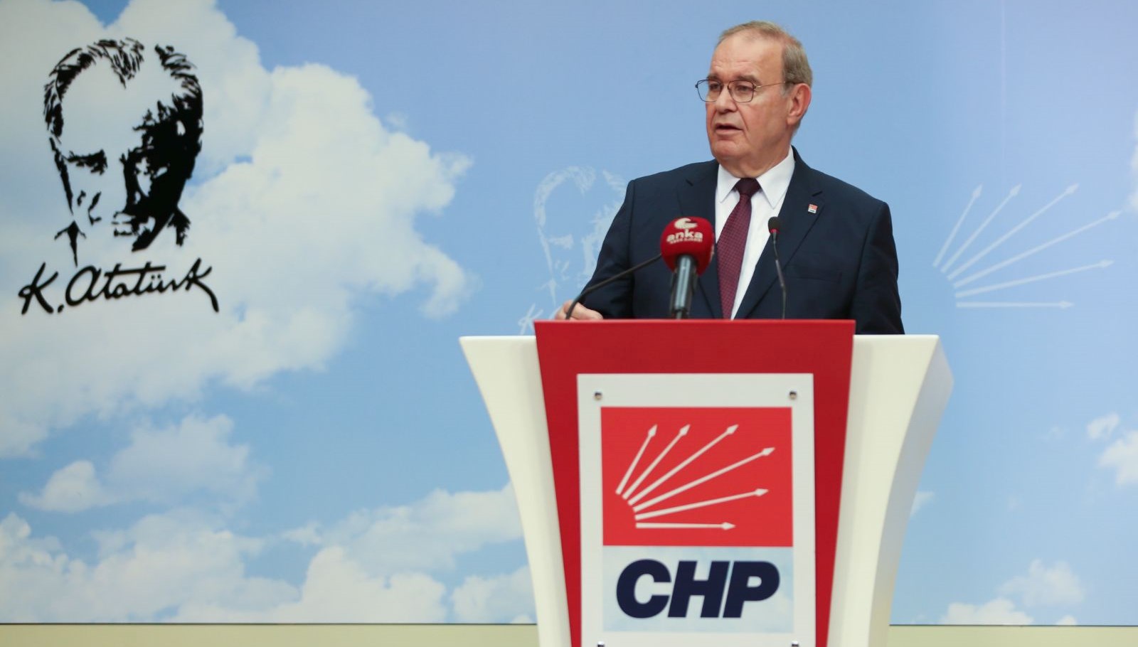 CHP Sözcüsü Öztrak: Samimi bir öz tenkit yaptık