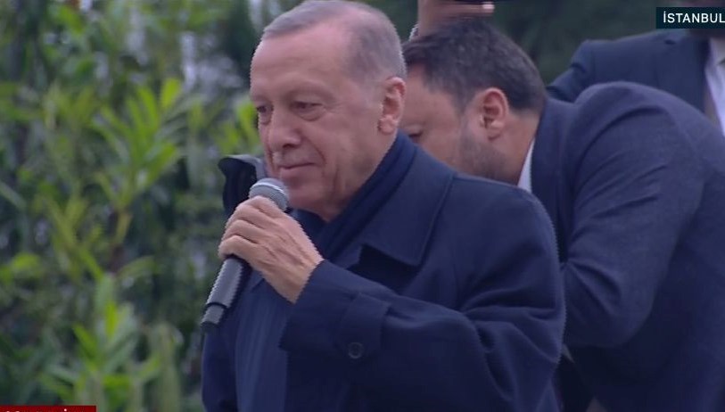 Cumhurbaşkanı Erdoğan Kısıklı’da halka hitap ediyor