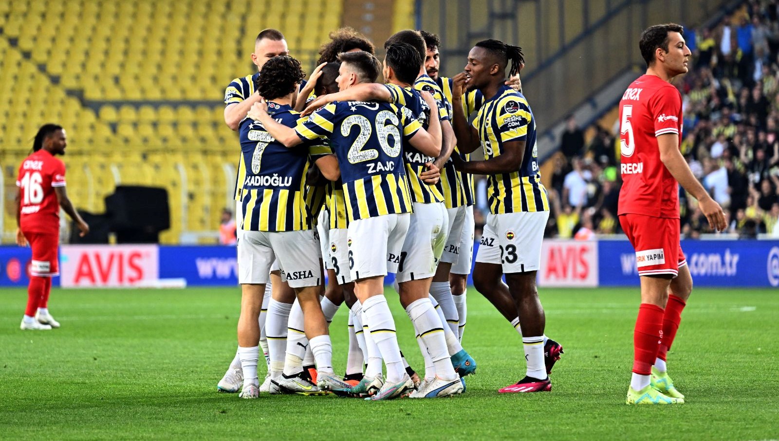 Fenerbahçe’ye galibiyet yetmedi, Galatasaray şampiyonluğunu ilan etti