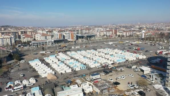 Kalıcı konutlar yükseldi: Zelzele bölgesinde çadırlar boşalıyor