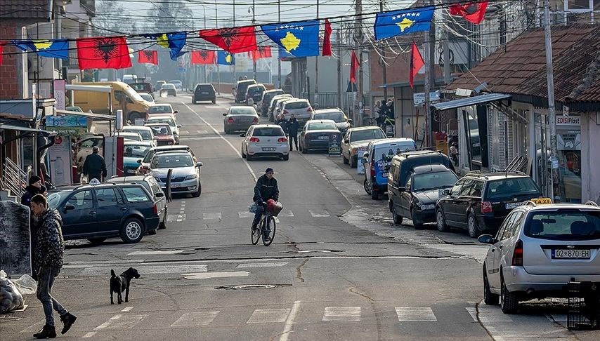 Kosova ile Sırbistan ortasında sular durulmuyor