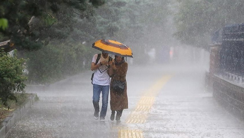 Meteoroloji’den İstanbul’a sağanak yağış uyarısı