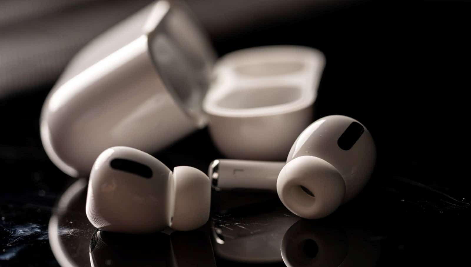 Apple’dan AirPods Pro’ya yenilikler: İşitme aygıtı olarak konumlandırılıyor