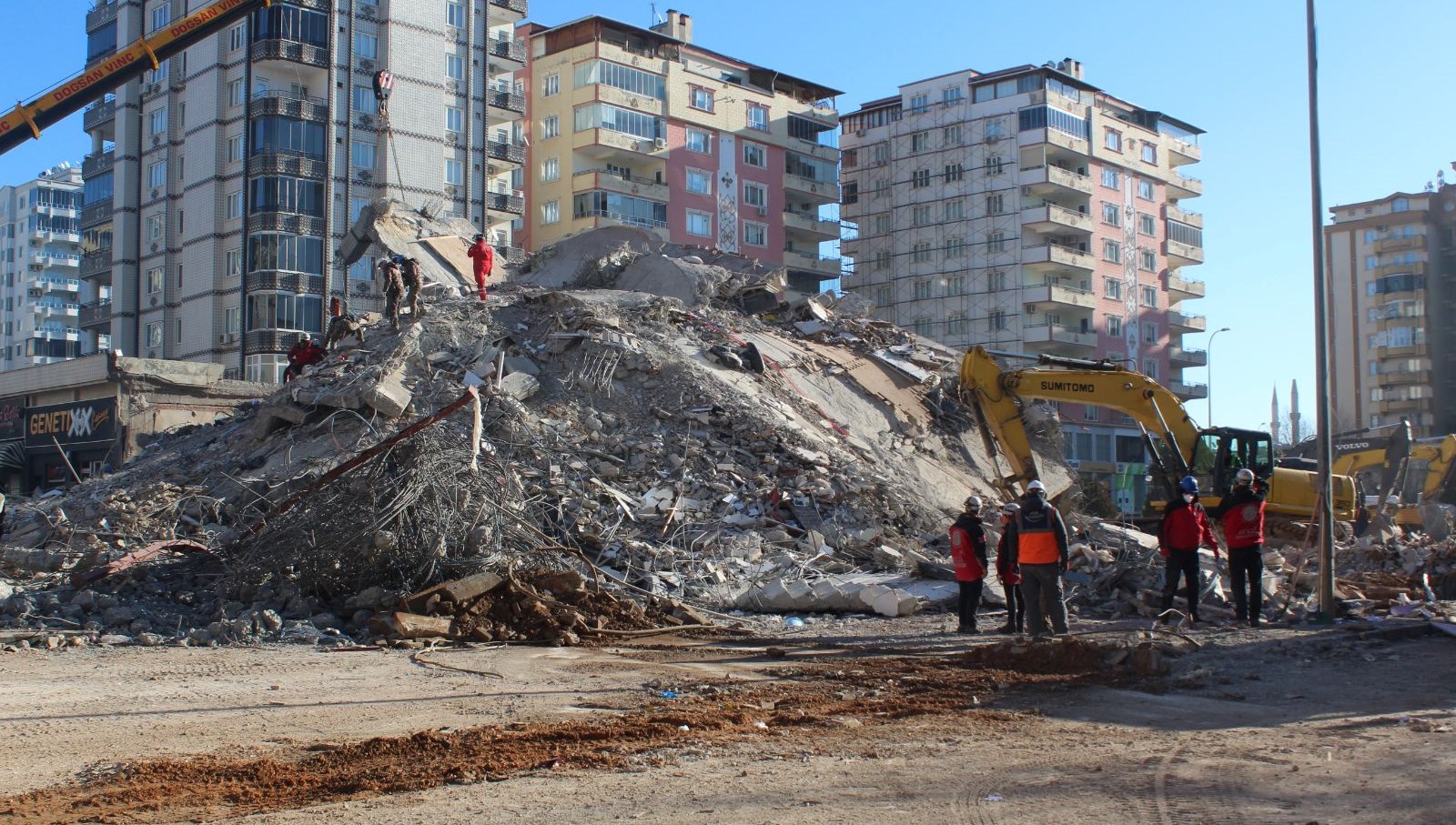 Zelzelede 49 şahsa mezar oldu, felaket göz nazaran göre geldi!