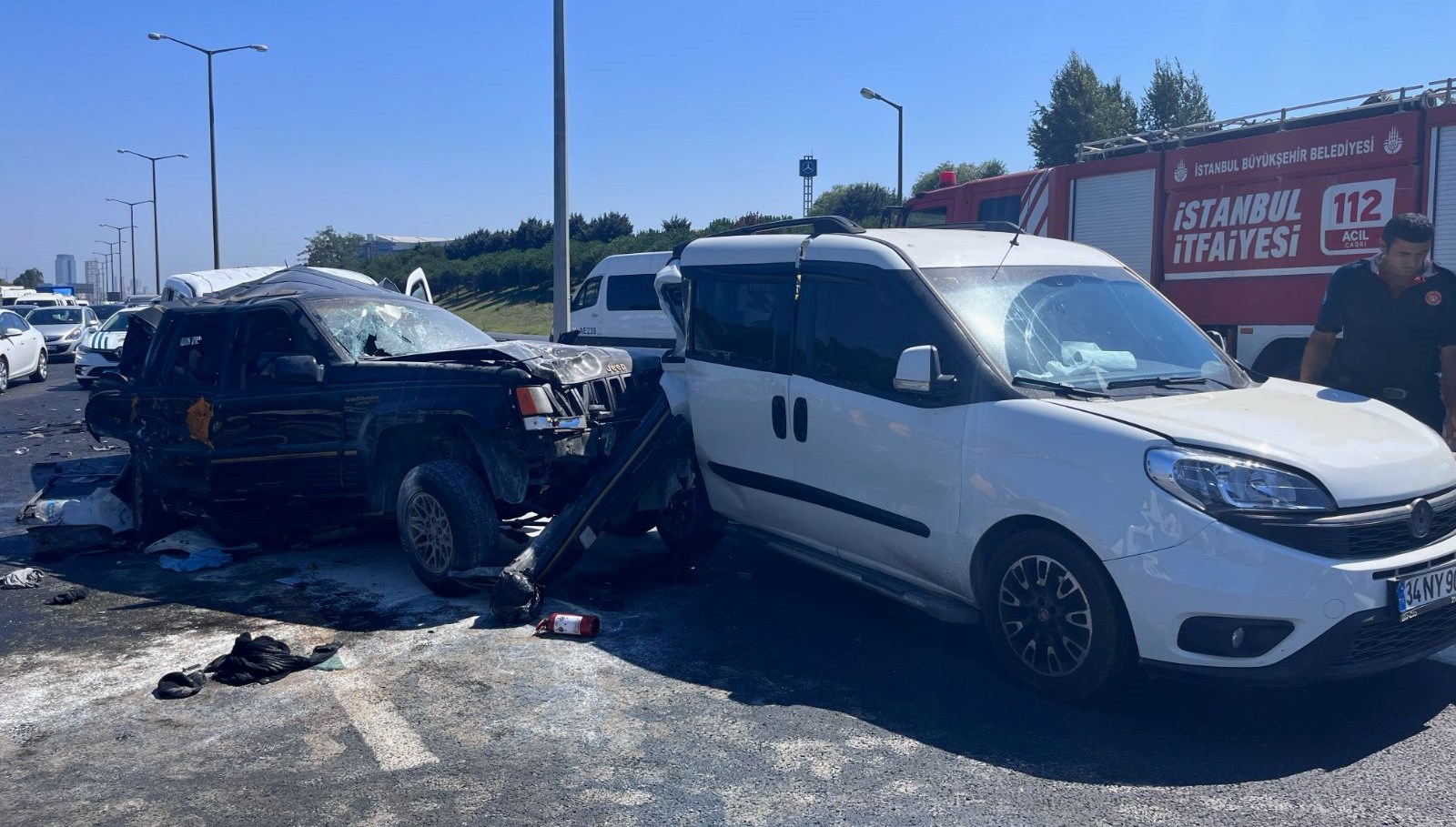 Hadımköy TEM’de zincirleme kaza