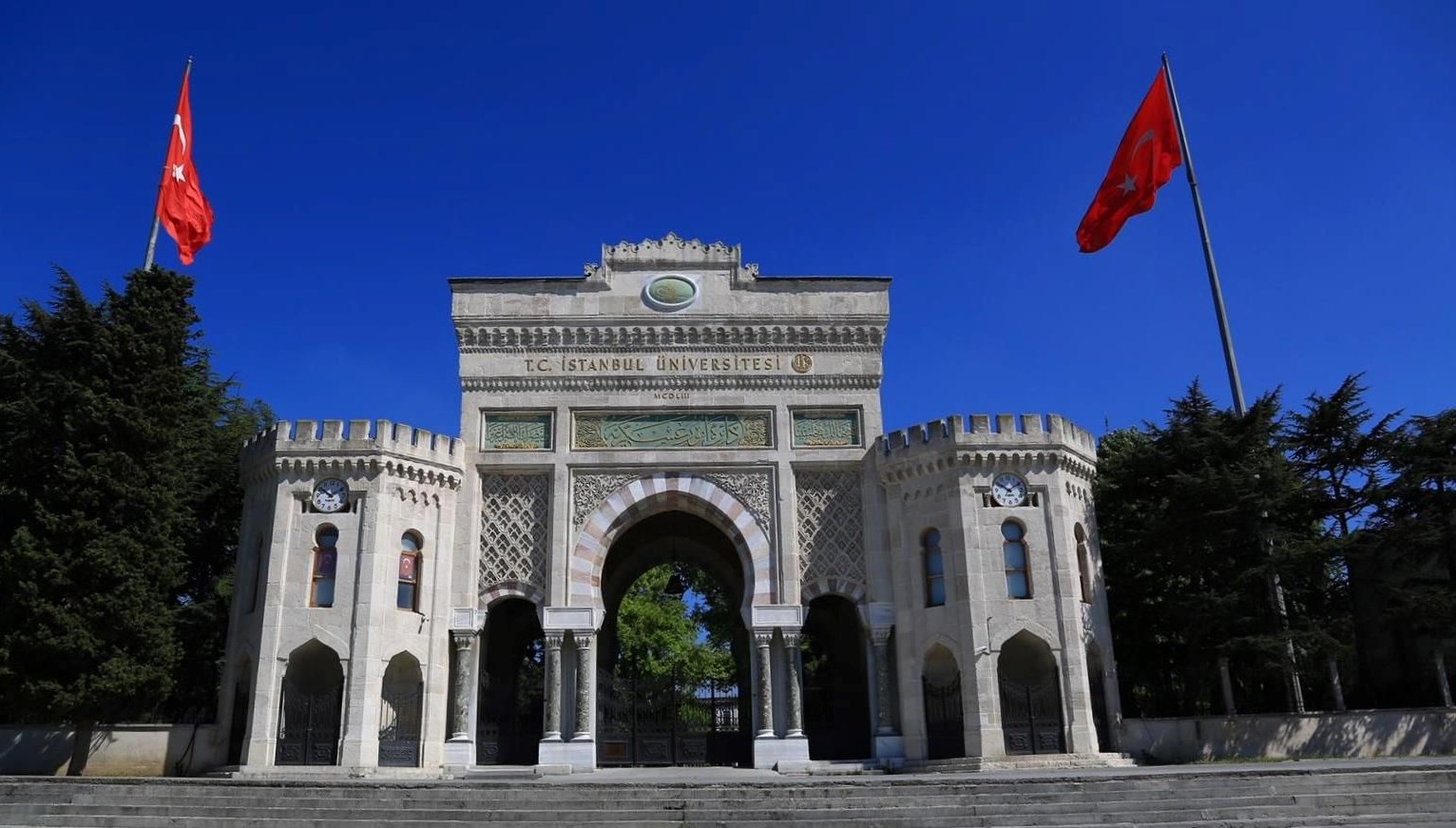 İstanbul Üniversitesi, mezuniyet konuşması yaptırılmadığı savına ait inceleme başlattı