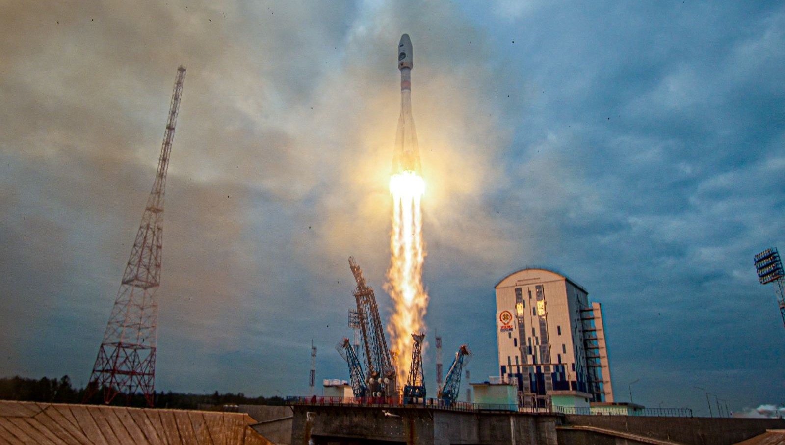 Rusya’nın Ay’a gönderdiği uzay aracı birinci dataları işlemeye başladı
