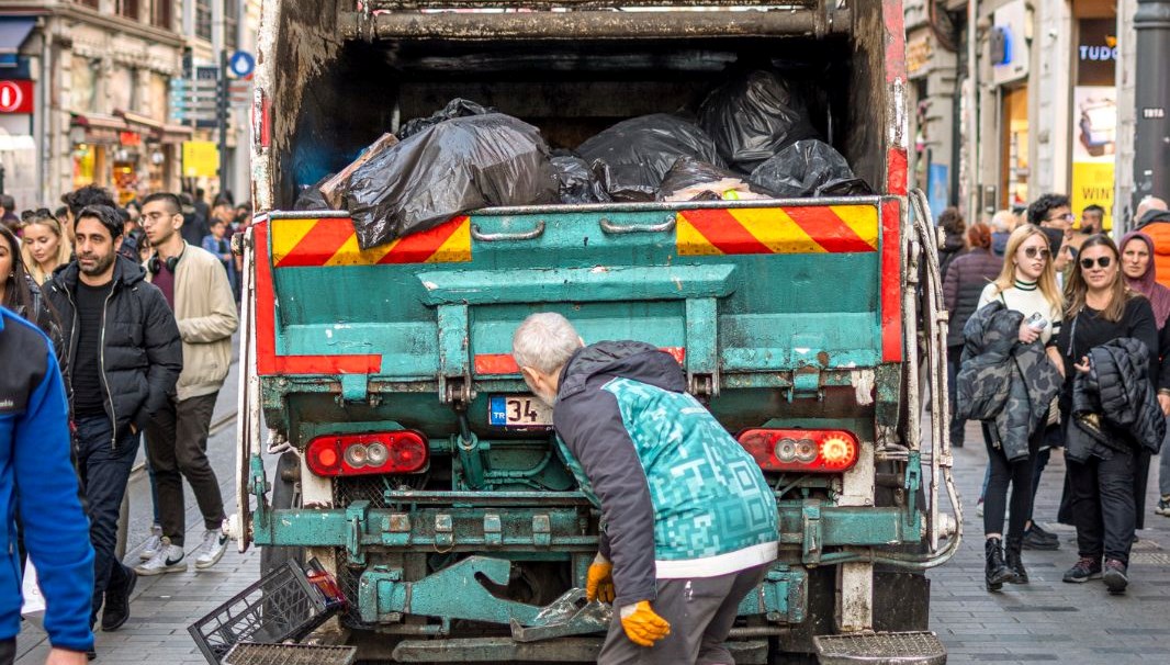 Toplu kontrat görüşmeleri tıkandı: İstanbul’da çöp transfer emekçileri greve gidiyor